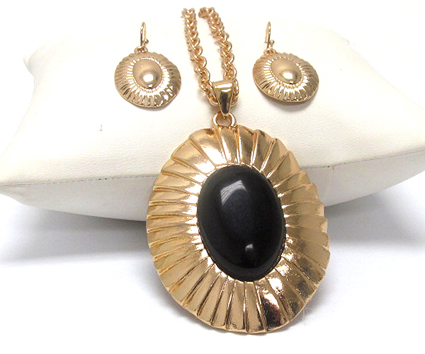 NATURAL OVAL STONE PENDANT NECKLACE EARRING SET
