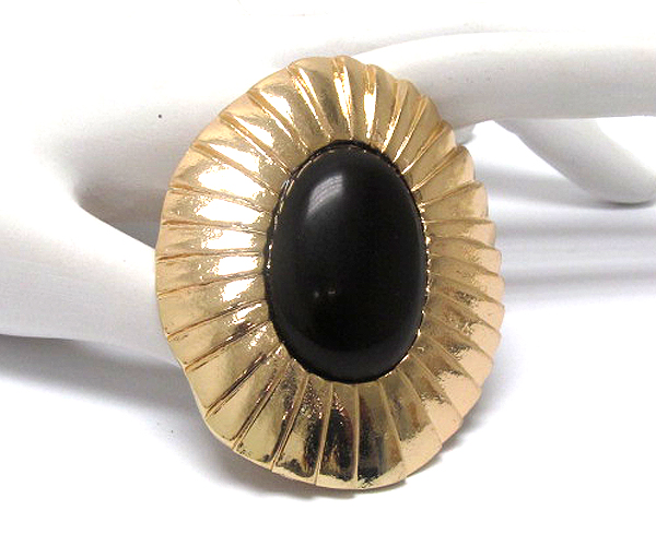 Extra large natural oval stone stretch ring