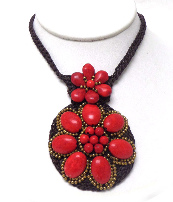 Handmade stone flower necklace