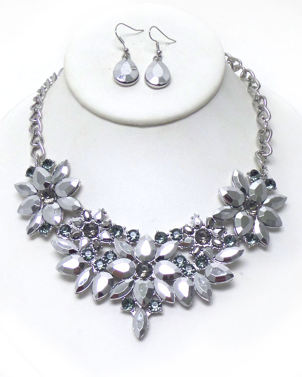 Flower stud bib statement necklace set 