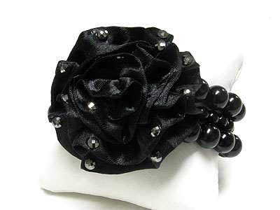 Crystal accent fabric flower and ball stretch bracelet