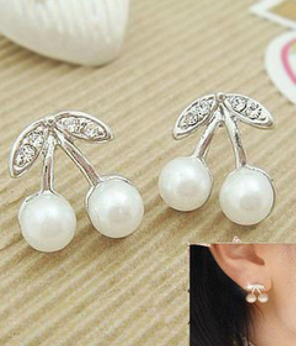 Pearl cherry earring