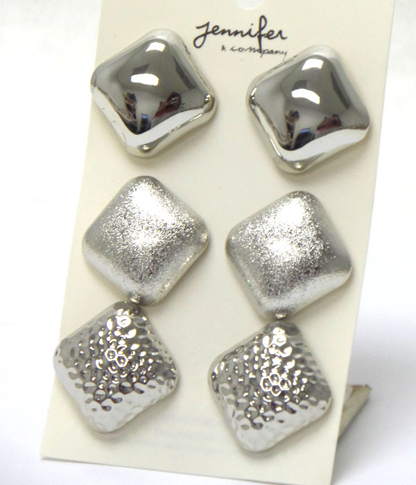 Metal textured piars post square earrings 
