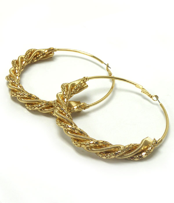 Pin catch twisted chain hoop earrings 