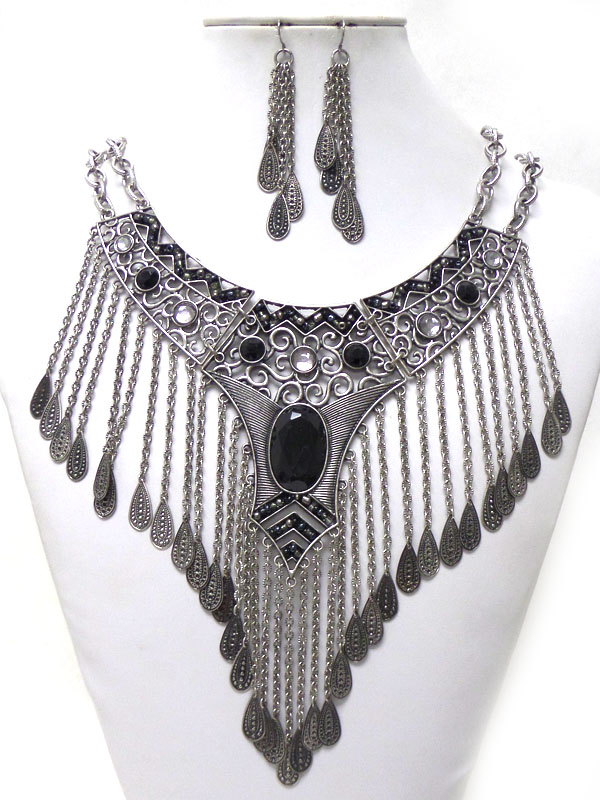 Vintage metal texture with stone and tassel necklace set