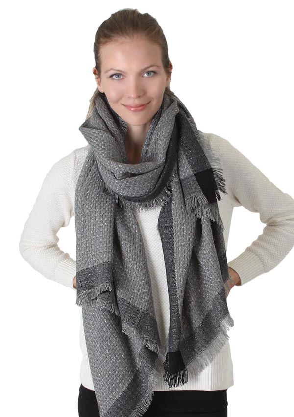 Fringe and plaid pattern winter scarf