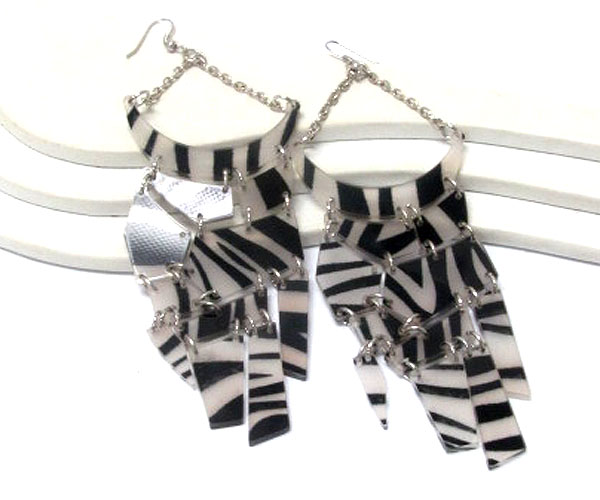 Achitectural flat acryl link drop earring