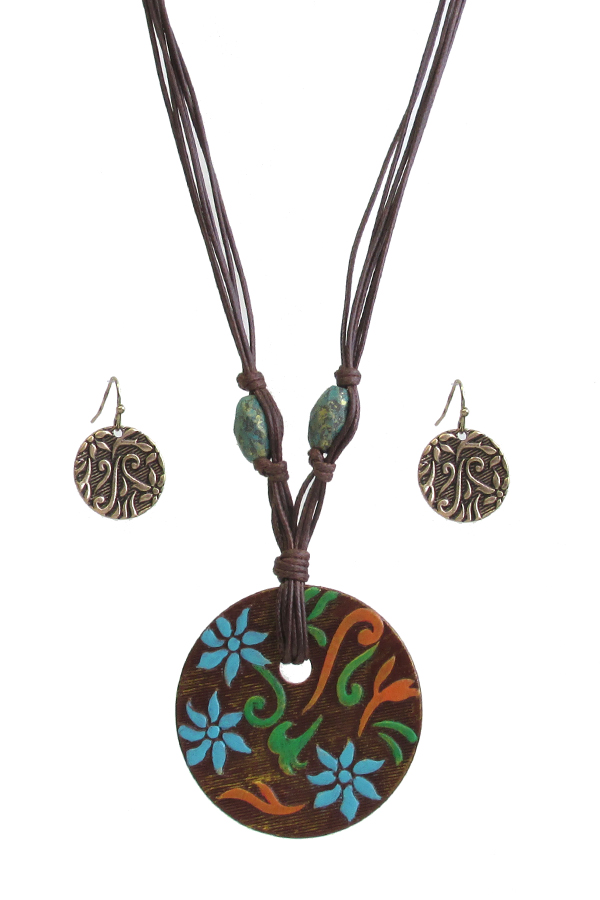 Vintage rustic flower paint disc pendant and cord necklace set