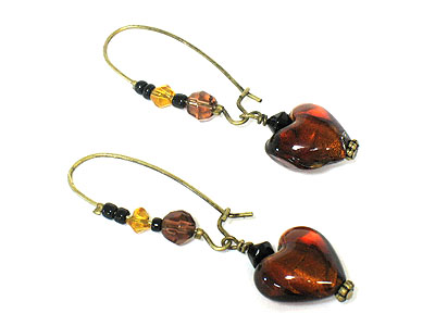 Dangling glass heart earring