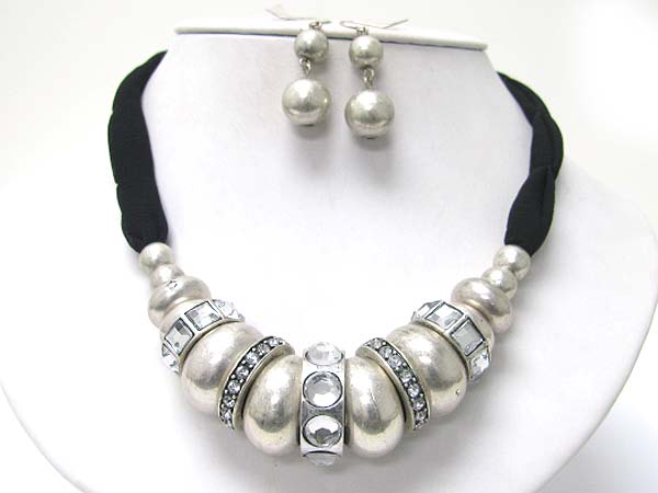 Chunky metal ball and crystal stud ring with animal pattern fabric back necklace earring set