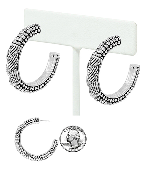 DESIGNER TEXTURED HOOP EARRING