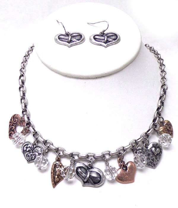 Multi shape  metal charm  necklace set