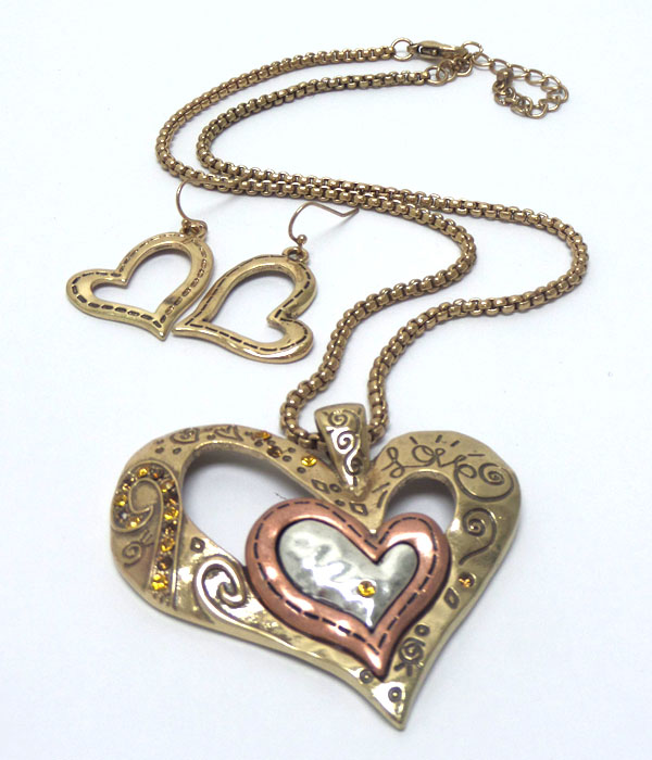 Textured metal heart necklace set