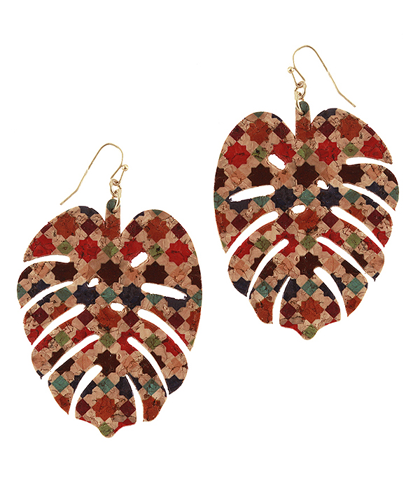 MOROCAN PATTERN CORK MONSTERA LEAF EARRING