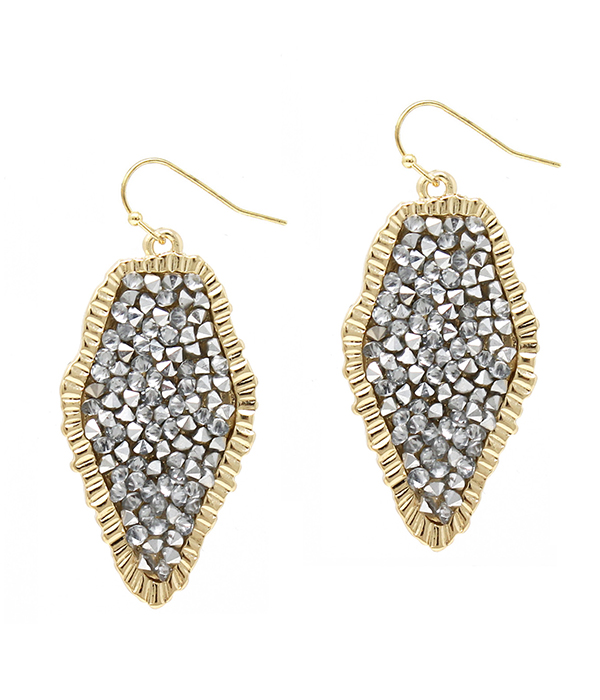 Multi crystal earring