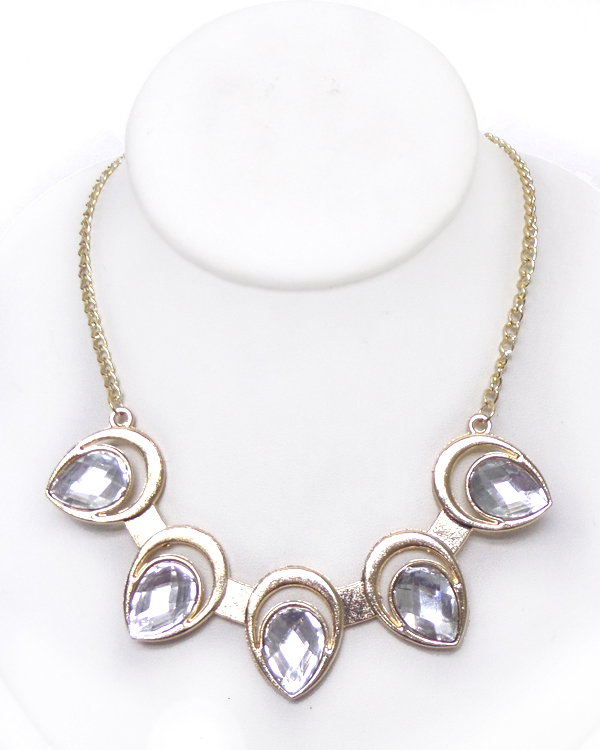 Teardrop shape crystal chain necklace 