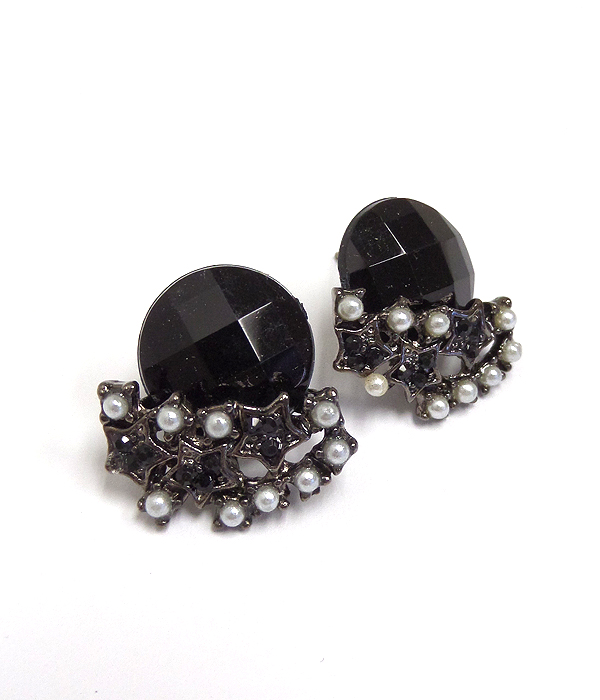 Multi pearl stud earring