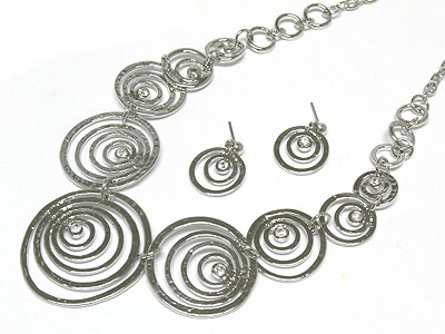 Crystal and multi metal circle linked necklace set