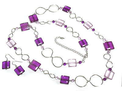 Square acrylic patina bead and infinity metal symbol necklace set