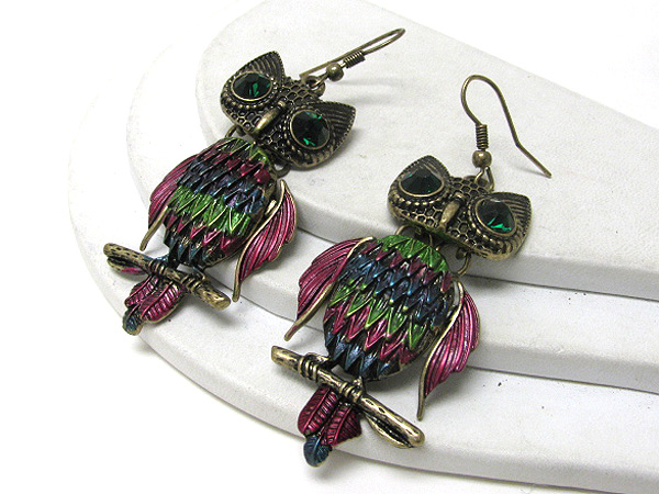 Retro vintage crystal eye and paint body owl earrings
