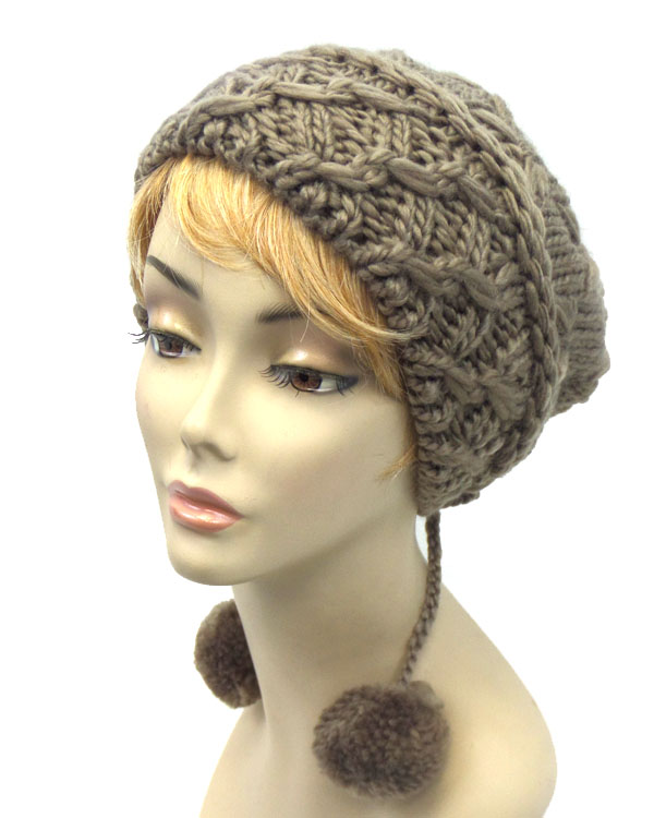 Fluffy fur ball brid texture hat