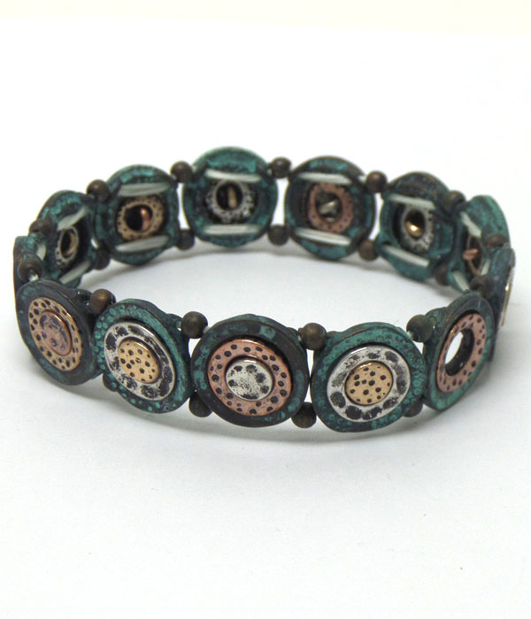 Linked metal disks bracelet