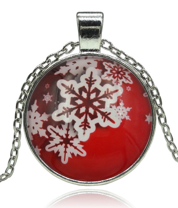 Snowflake cabochon necklace