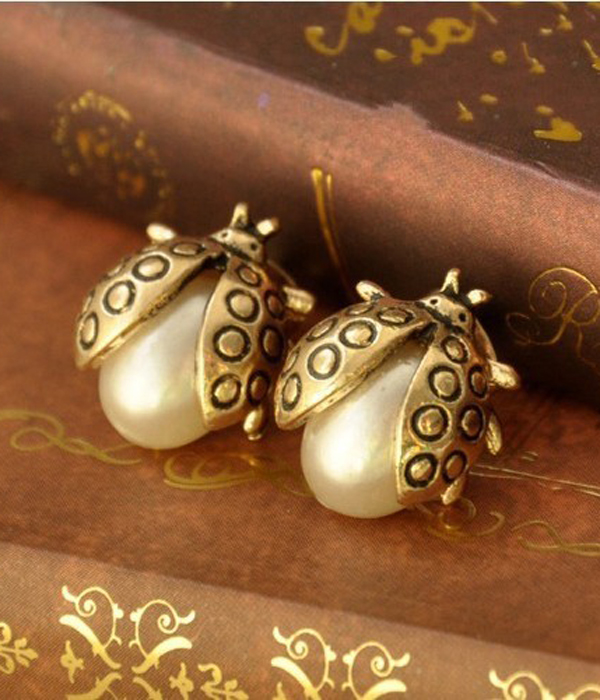 Vintage ladybug earring