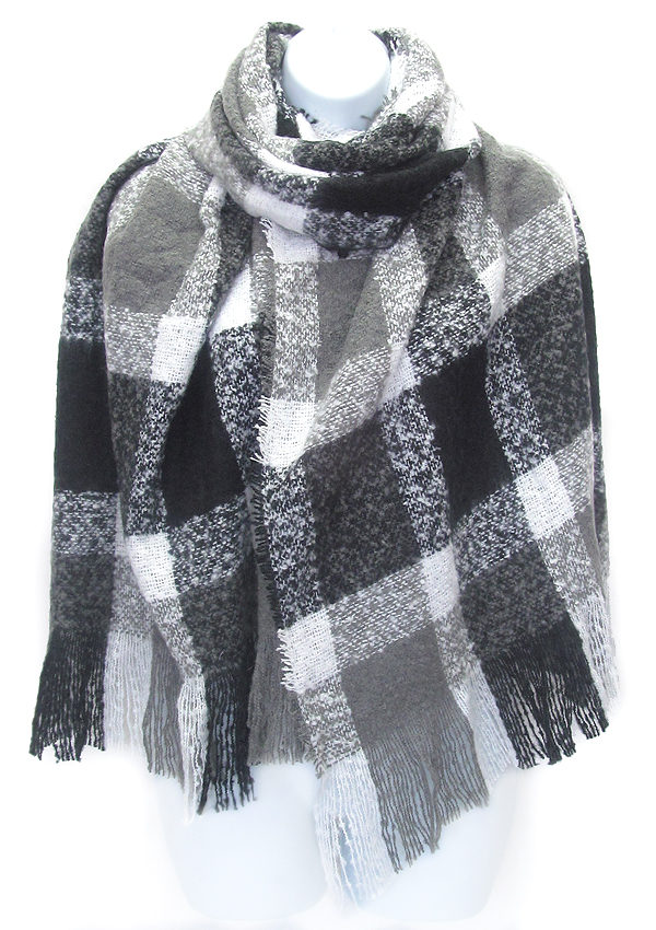 Fringe trim and plaid pattern blanket scarf