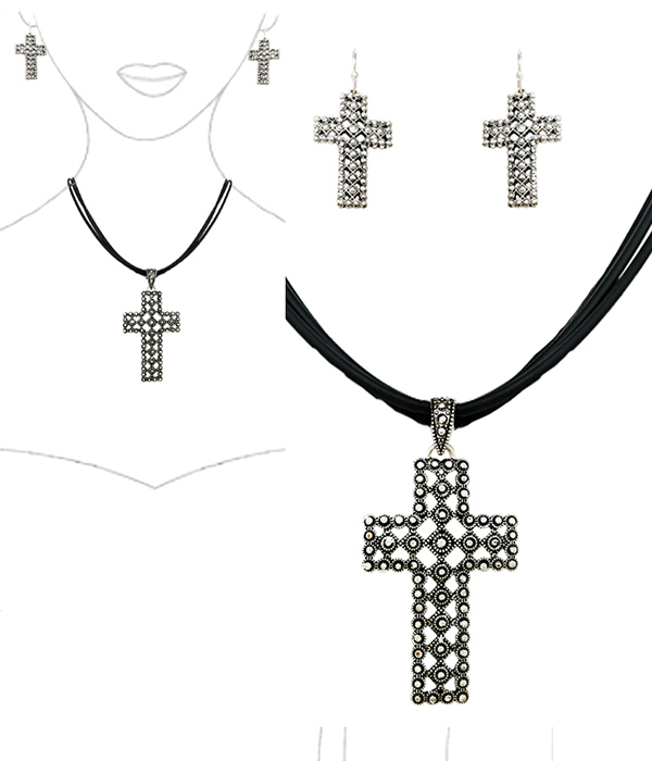 Designer textured cross pendant necklace set
