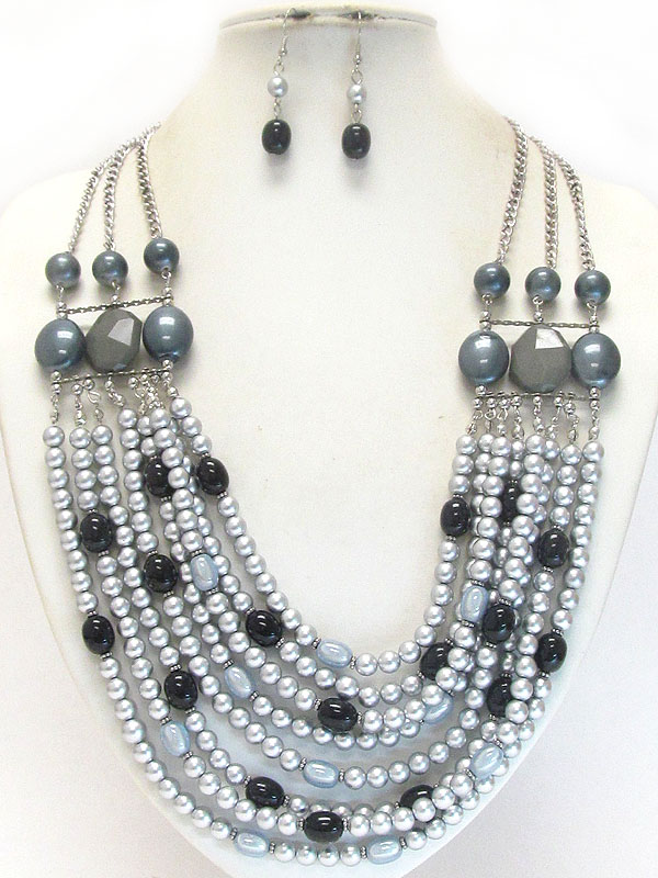 Multi pearl and layer necklace earring set