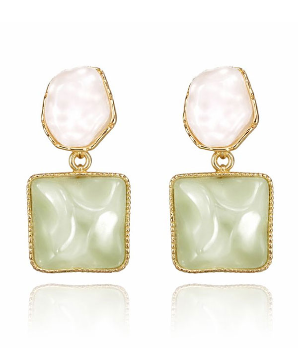 Resin geometric statement earring