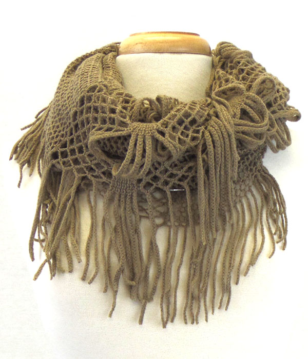 Infinity net and fringe scarf