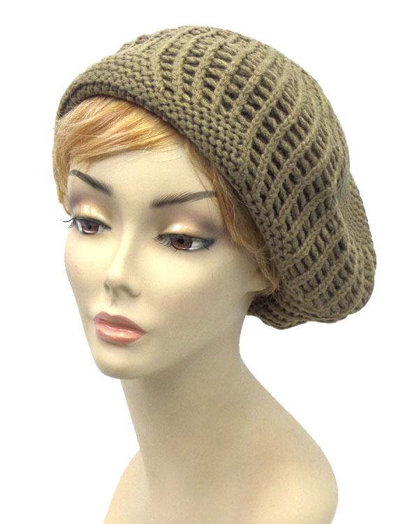 Solid line texture beret hat 