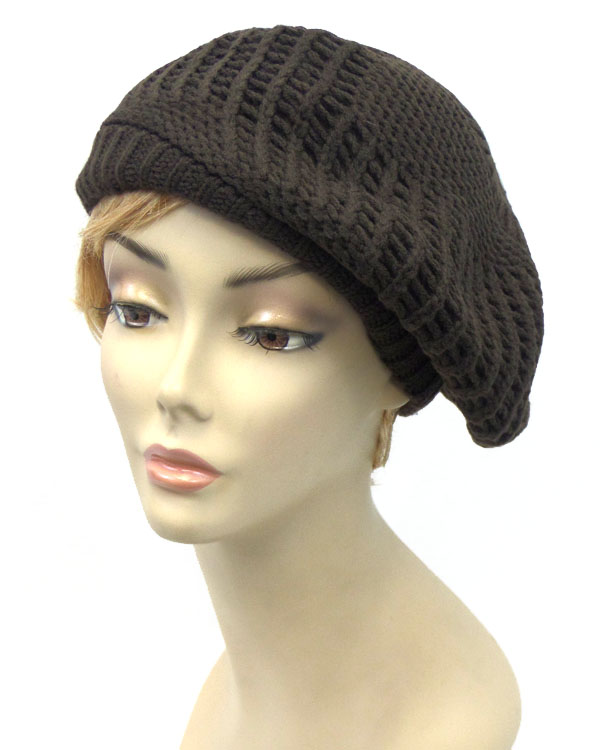 Solid line texture beret hat 