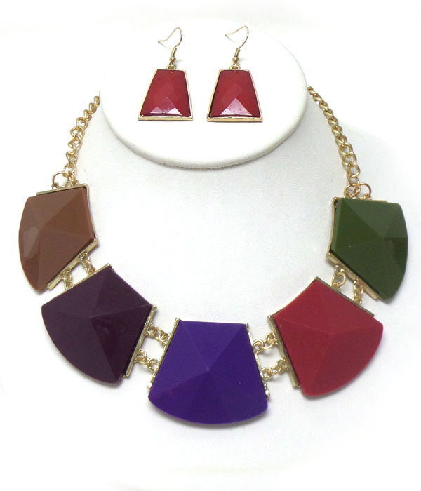 Linked squares resin necklace set 