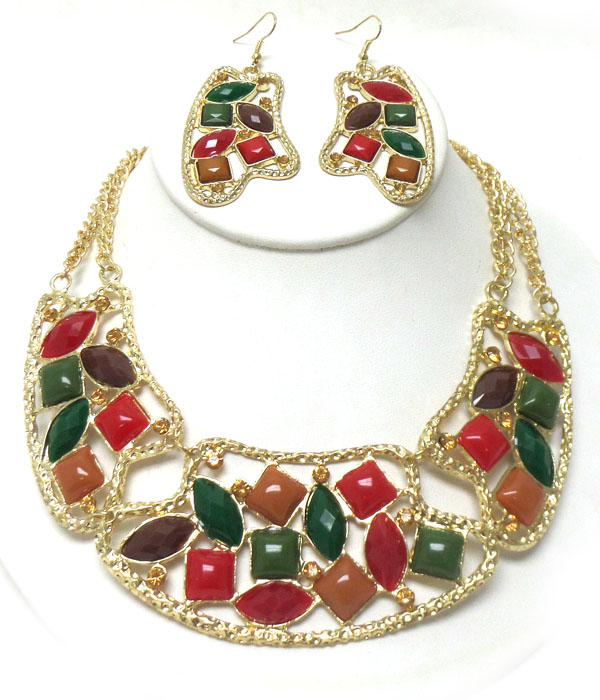 Metal with stones necklace set