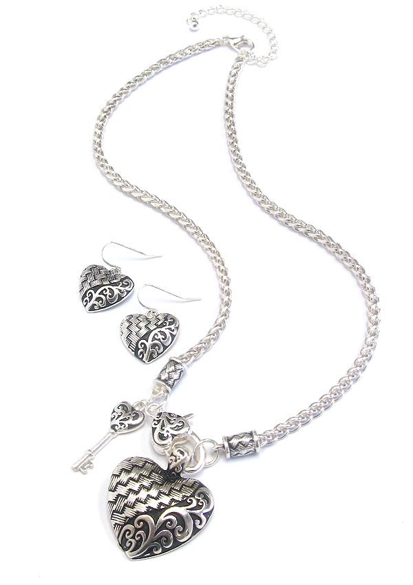 Basket textured heart pendant necklace set