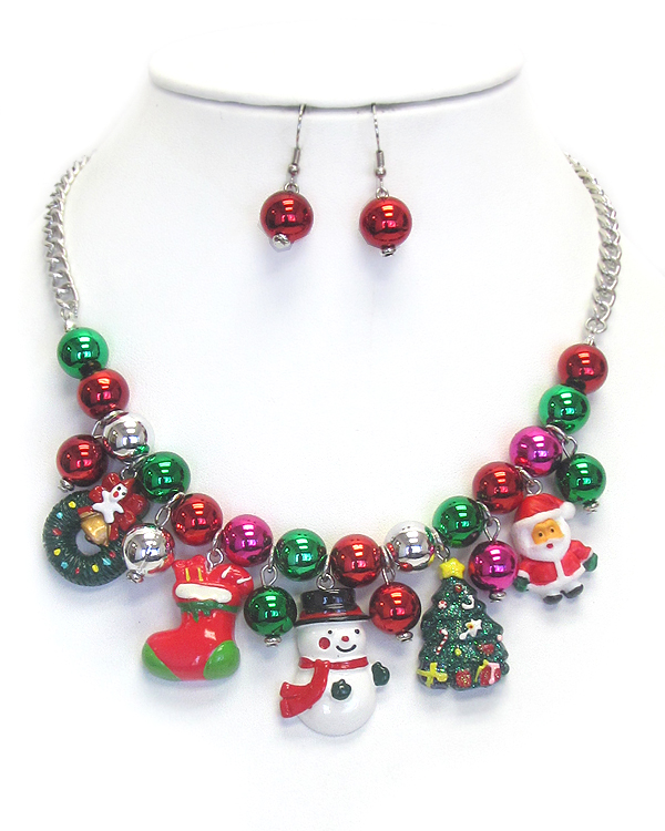 CHRISTMAS THEME MULTI CHARM DANGLE NECKLACE SET