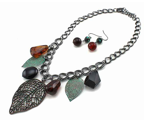 Panita metal leaves dangle necklace earring set