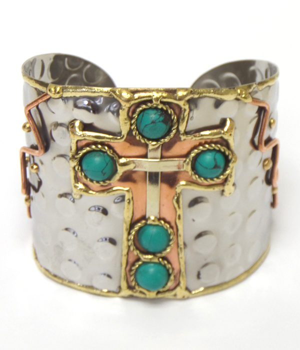 Handmade metal art bangle bracelet - 100% brass