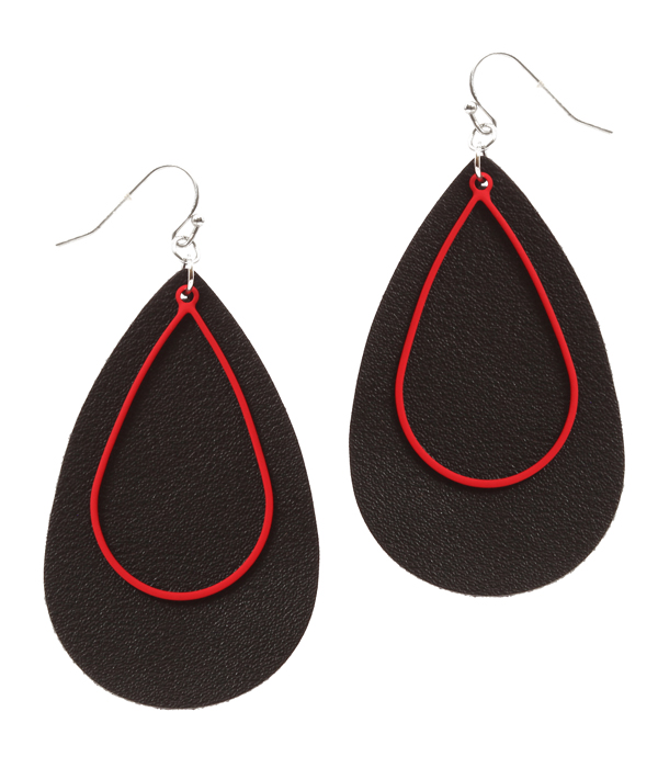 LEATHER TEXTURED AND METAL TEARDROP EARRING