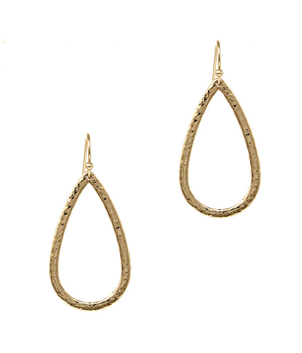 Textured teardrop hoop earring