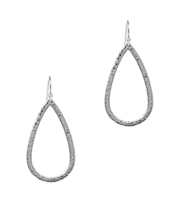 Textured teardrop hoop earring