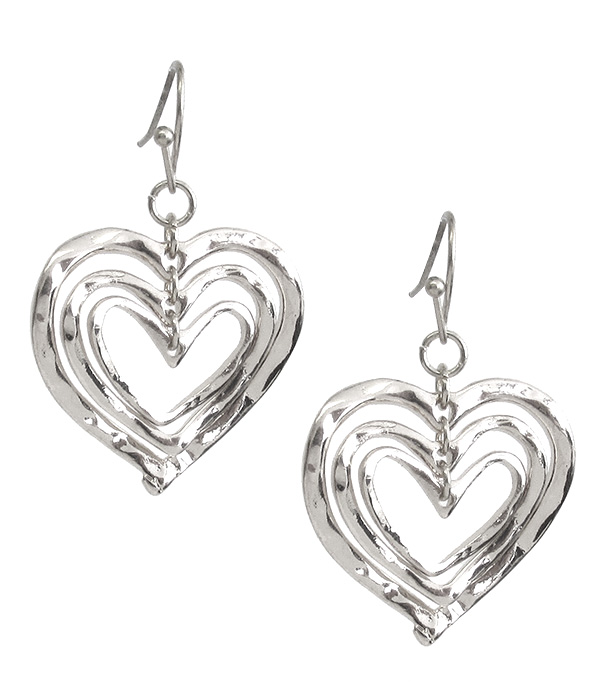 TRIPLE HEART METAL EARRING