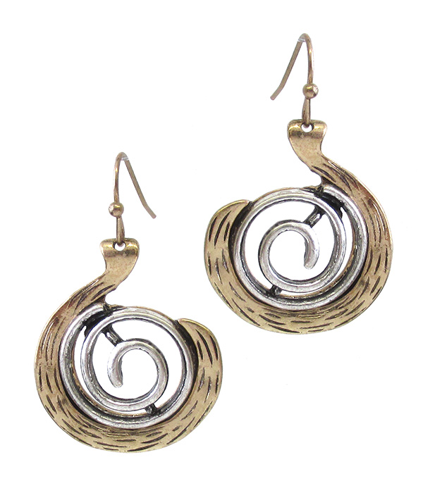 Metal swirl earring