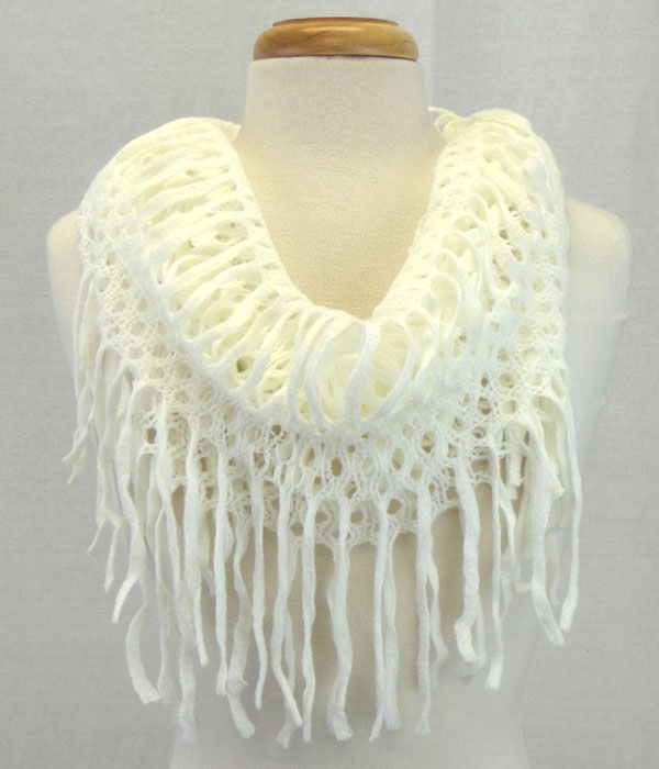 Infinity net and fringe scarf