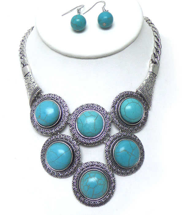 Linked disk turquoise stone necklace set