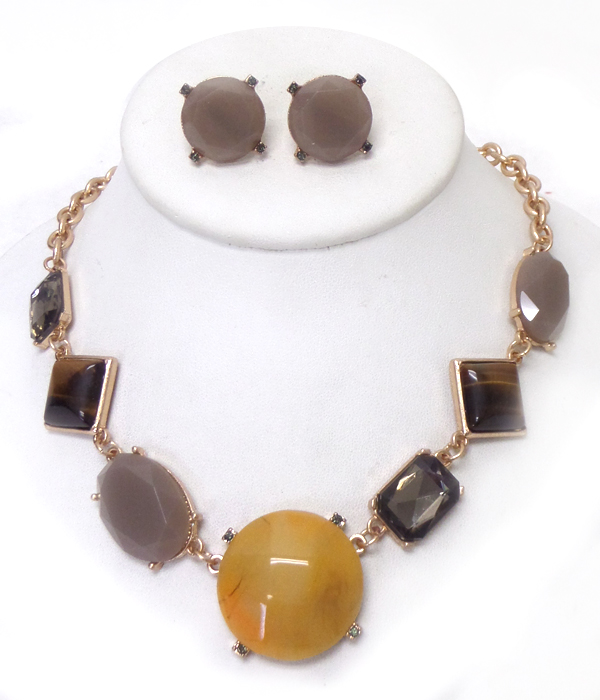 Mixed natural stone link necklace set