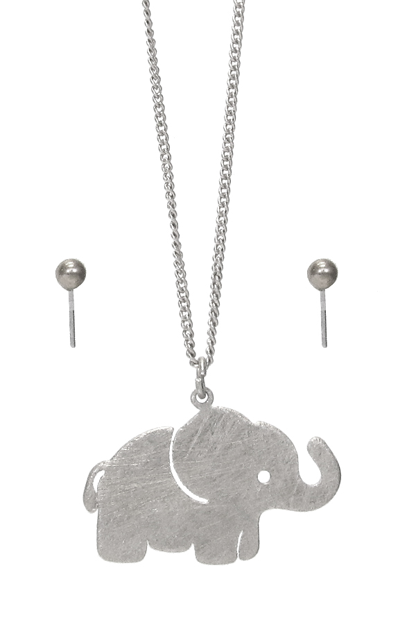 Scratch metal pendant necklace set - elephant - brass metal